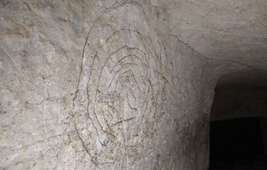 Visita alla Domus de Janas Luzzanas (o “del labirinto”)